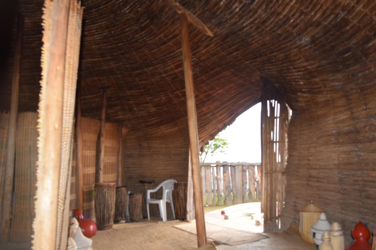 Hotel Kitabi Ecocenter Gabegi Exterior foto