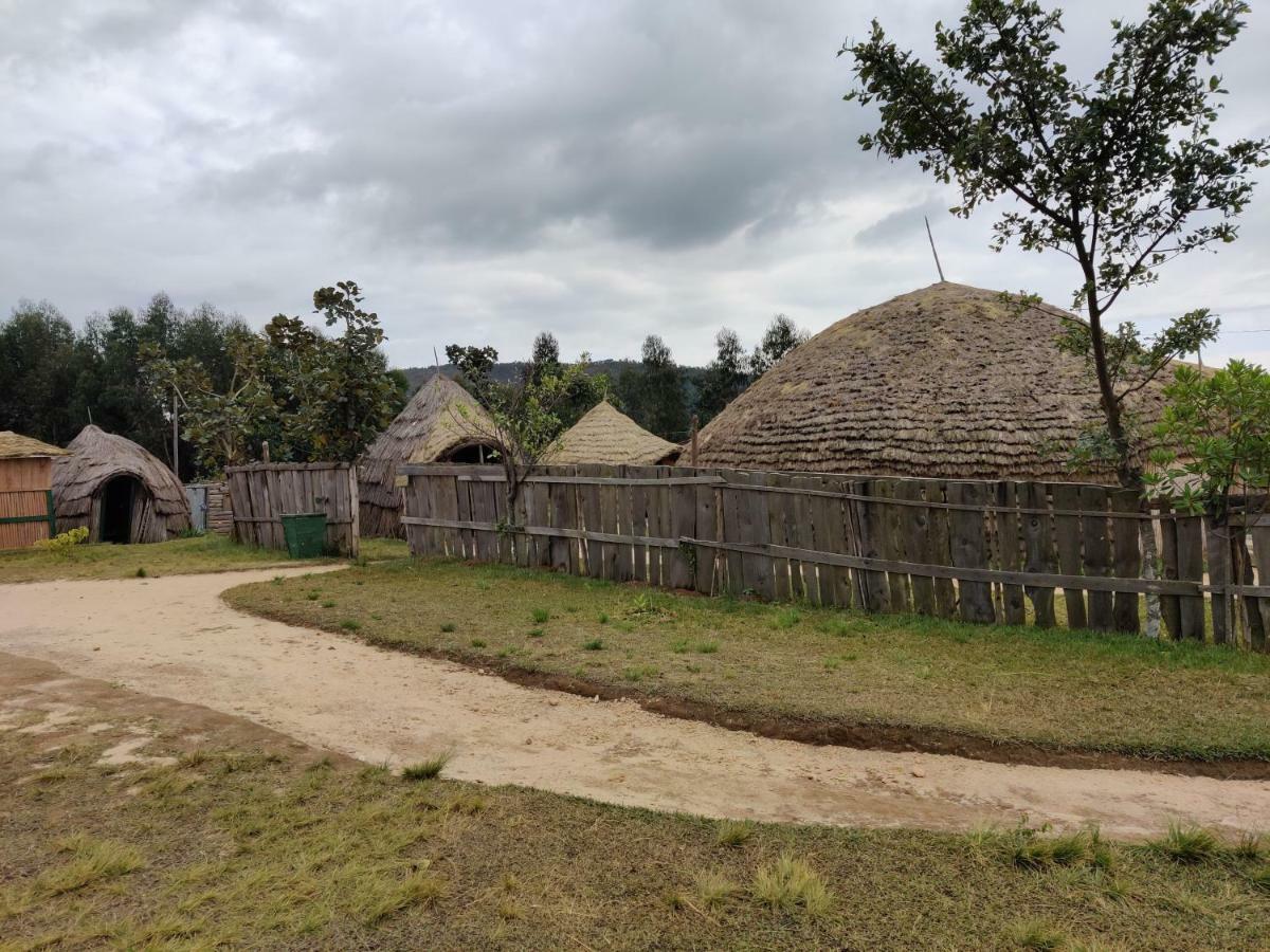 Hotel Kitabi Ecocenter Gabegi Exterior foto